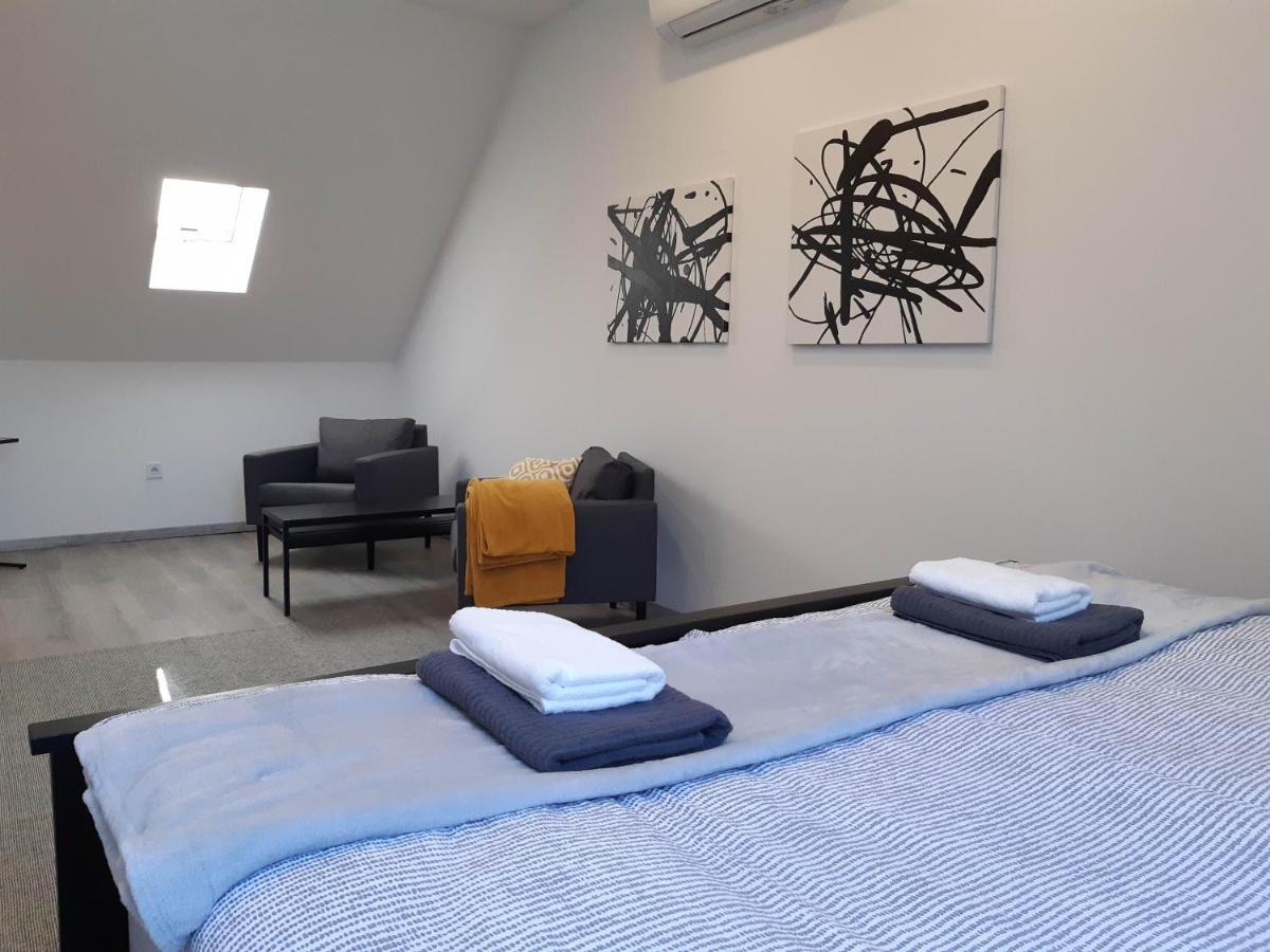 Apartament Rozalia Vendeghaz 2 Sarrod Zewnętrze zdjęcie