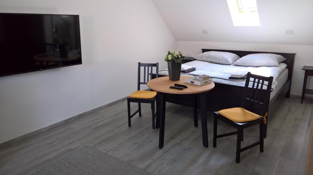 Apartament Rozalia Vendeghaz 2 Sarrod Zewnętrze zdjęcie